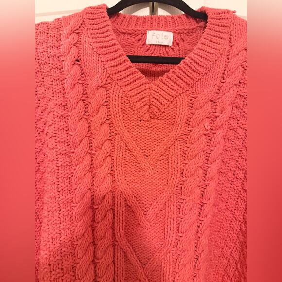 FATE VICI Red Orange V-Neck Knit Dolman Style Crop Sweater Size Medium - Picture 3 of 6